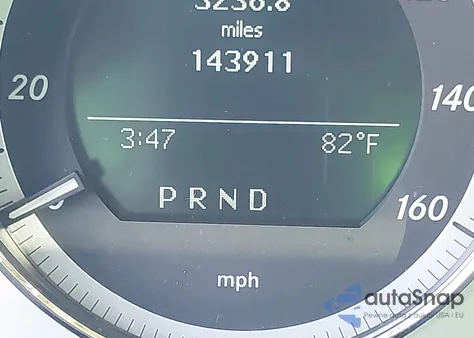 2010 Mercedes-Benz C 300 Luxury/Sport z USA, uszkodzony, nr VIN WDDGF5EB9AR086173